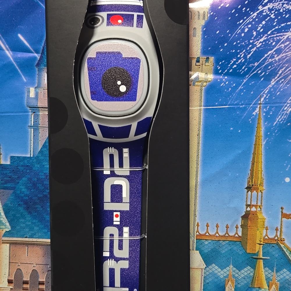 Disney Parks MagicBand + R2 D2 - Star Wars - Picture 4 of 4